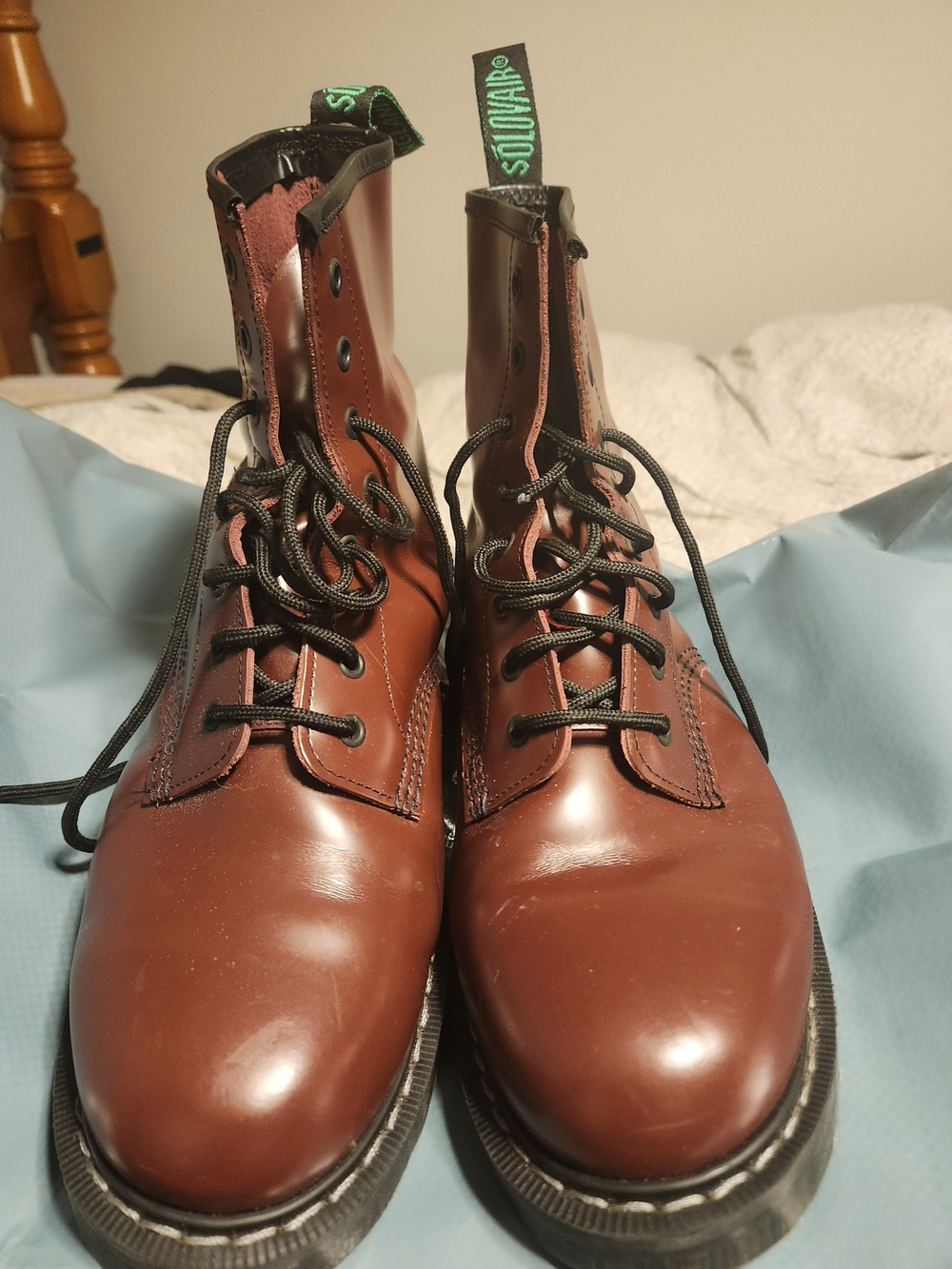 Solovair-Oxblood Hi-Shine 8 Eye Derby Boot